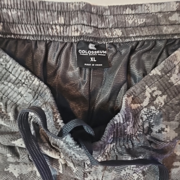 Mississippi State Bulldogs Colosseum OHT Military Appreciation Shorts Men XL NWT - Picture 6 of 7